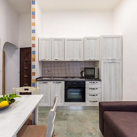Gelso Complex Studios And Flat By Napoliapartments Dış mekan fotoğraf