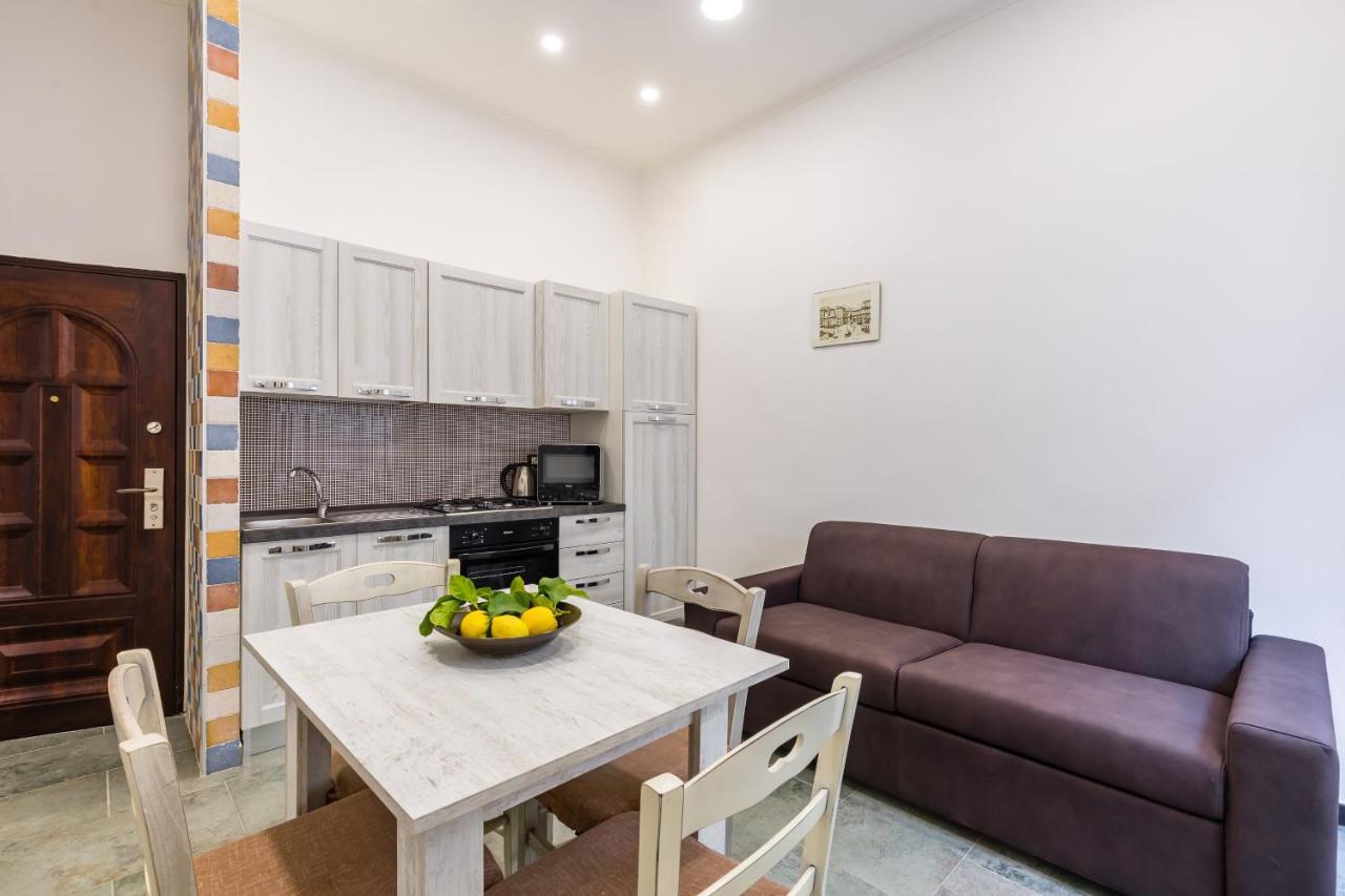 Gelso Complex Studios And Flat By Napoliapartments Dış mekan fotoğraf